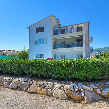 Villa Scenic Elegant With Pool - Five Bedroom Trogir